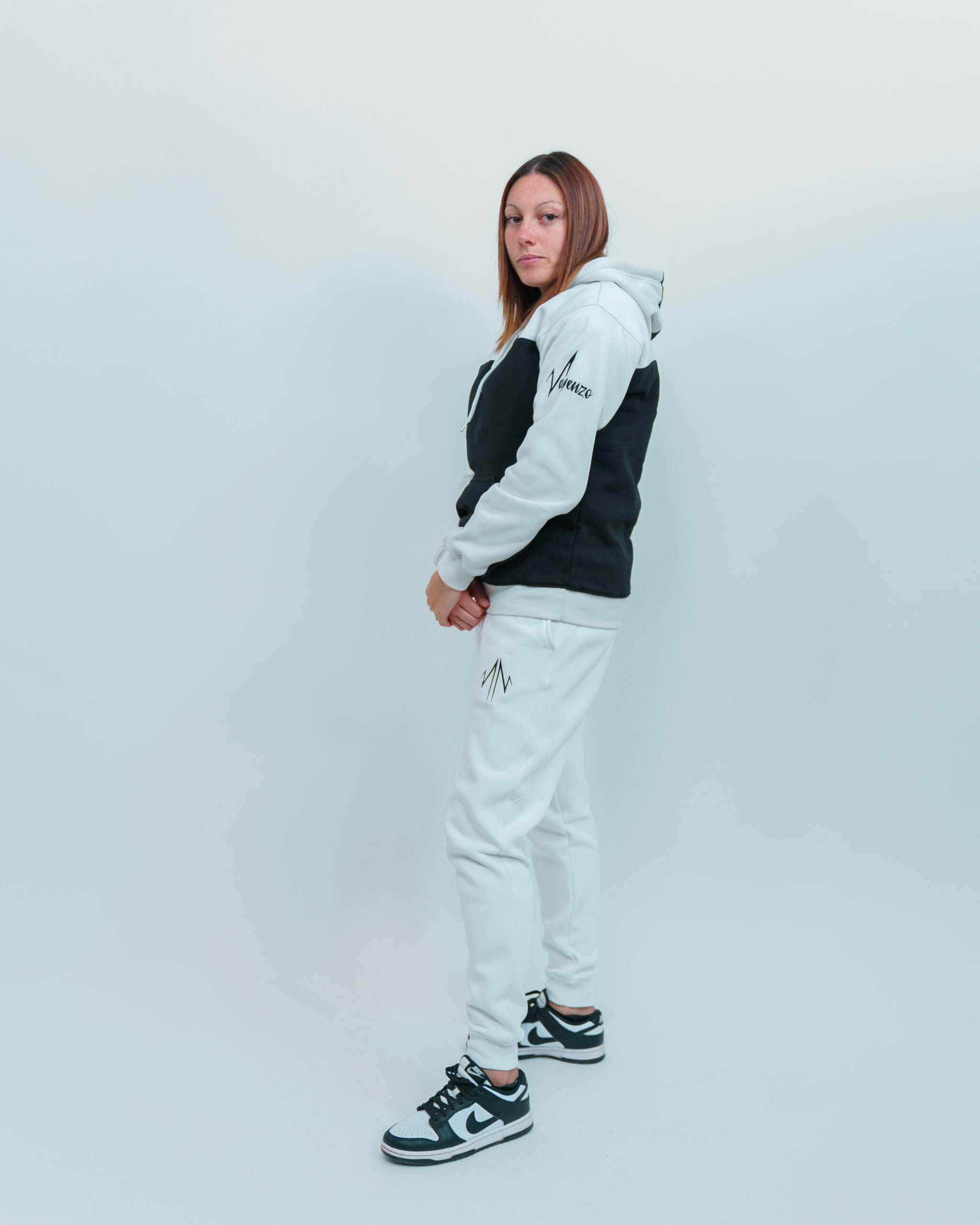 Jogging White