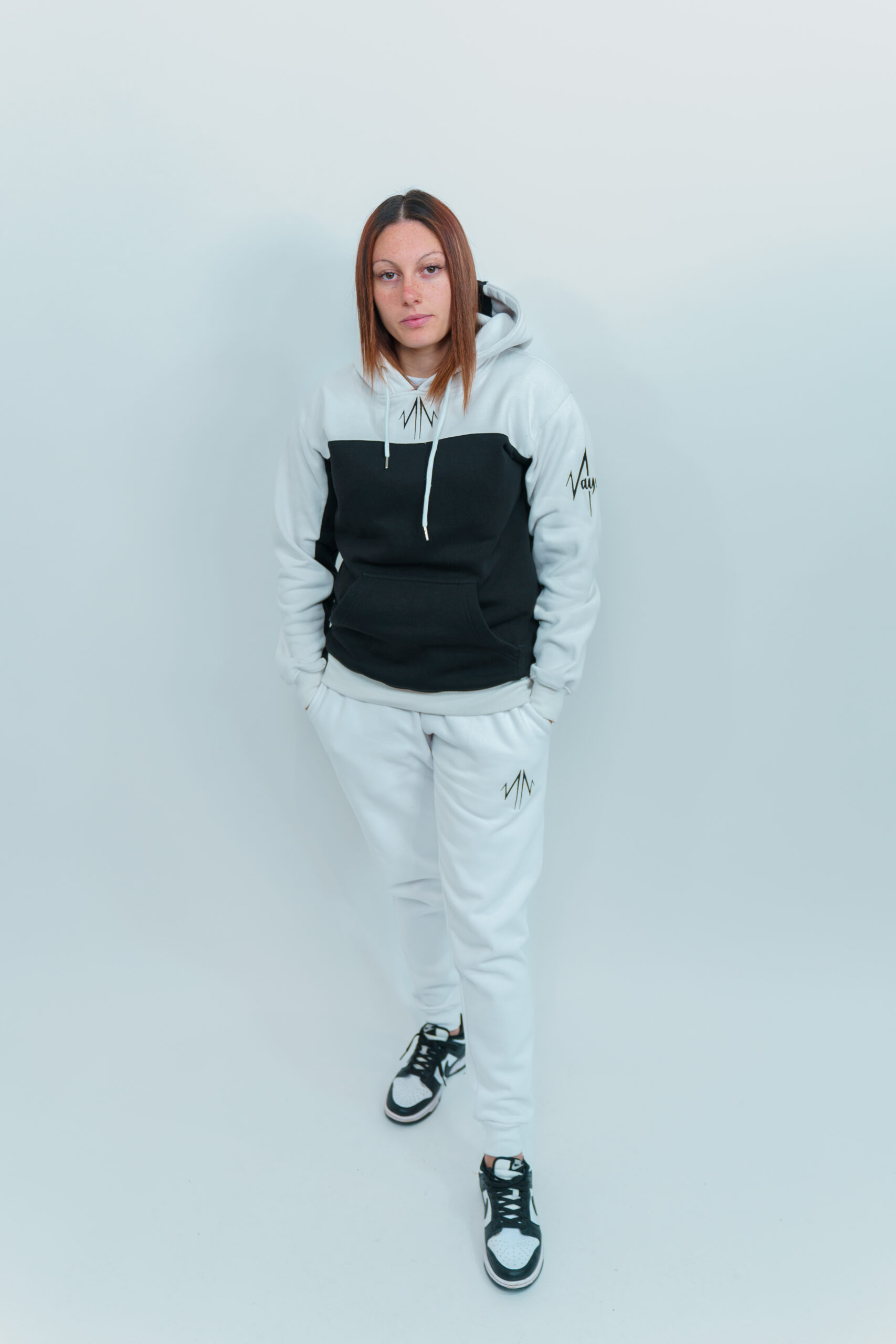 Jogging White